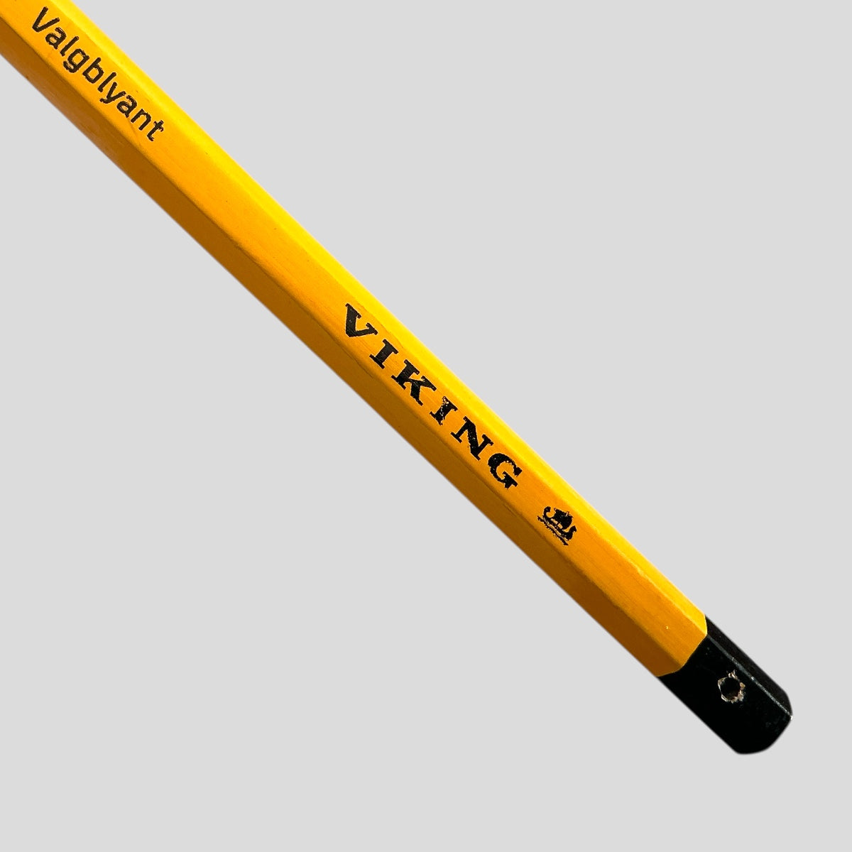 Lápiz Valgblyant. Elección Amarillo 029.Jumbo. Viking - Black Sheep Handmade