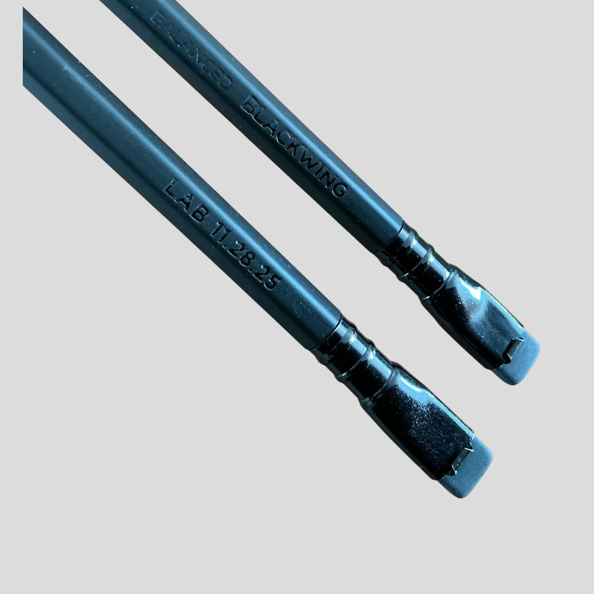 Lápiz Blackwing Lab 11.28.25. Edición Limitada. Palomino
