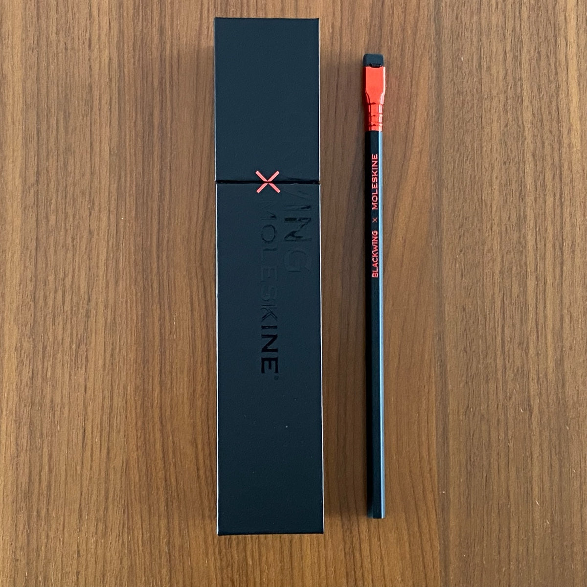 lápiz Blackwing x Moleskine Soft + caja original (1 lápiz)