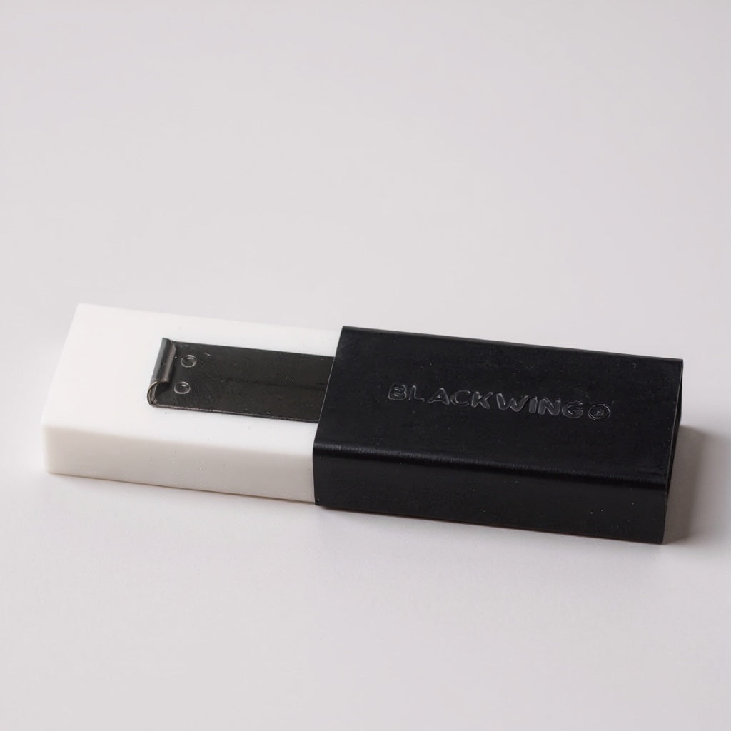 Goma de Borrar Suave con Soporte. Blackwing - Black Sheep Handmade