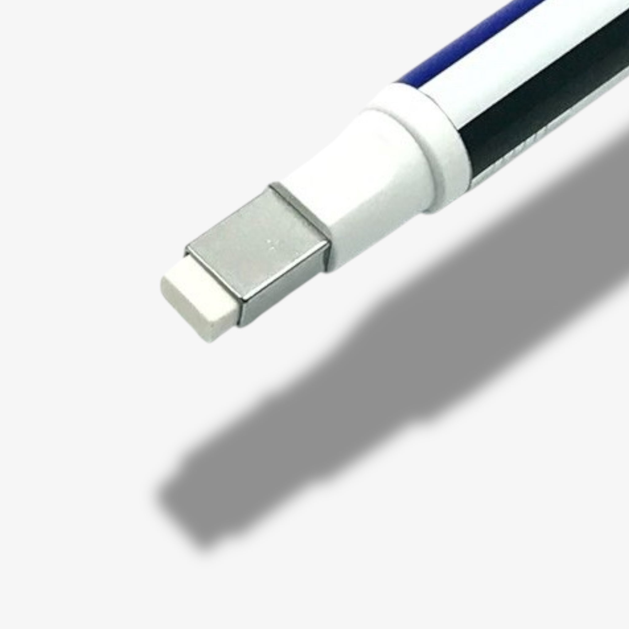 Goma de borrar Mono Zero. Rectangular. Azul-Blanco-Negro. Tombow - Black Sheep Handmade