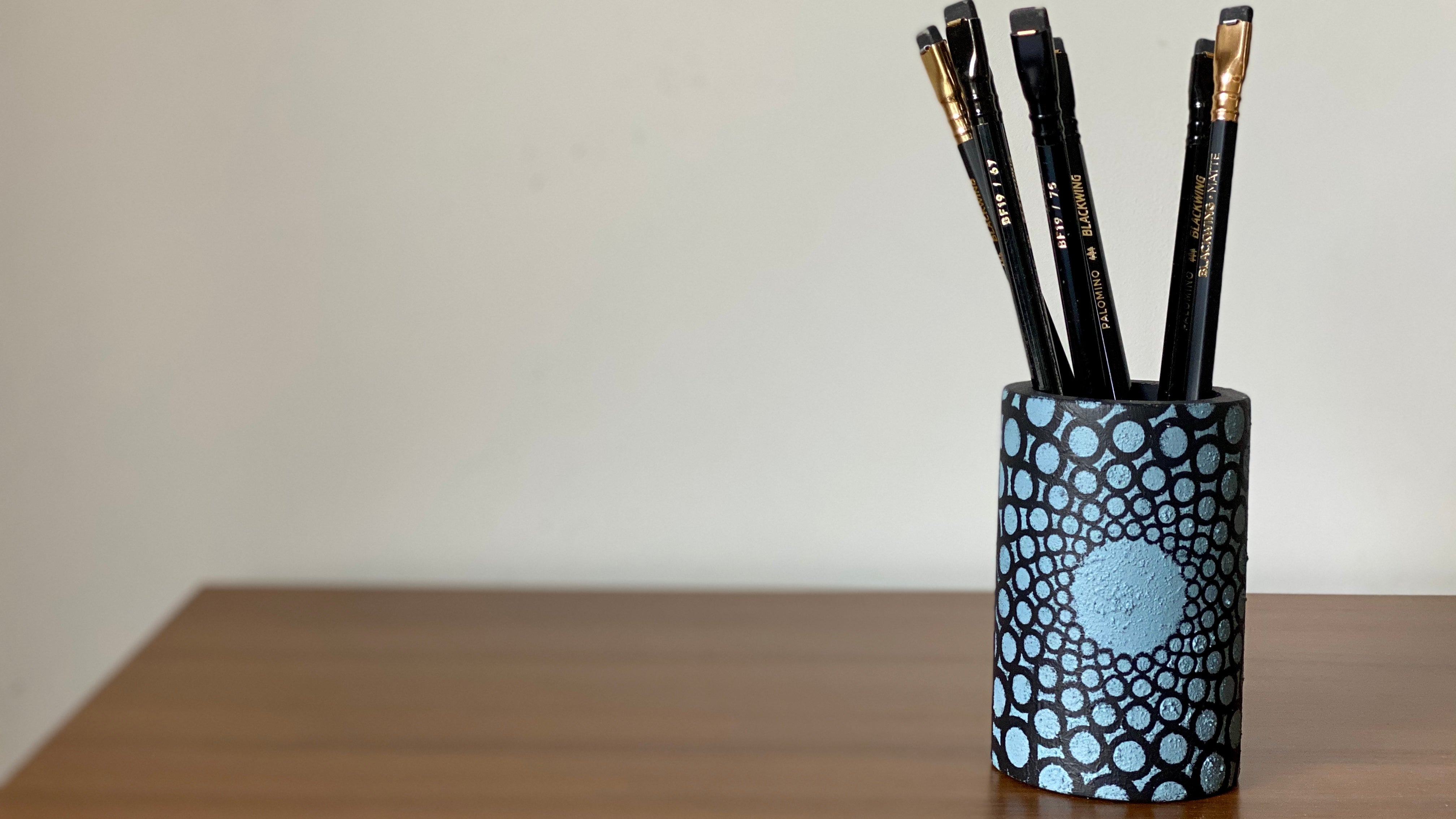 Pencil holder. Circles Collection. Black Sheep Handmade
