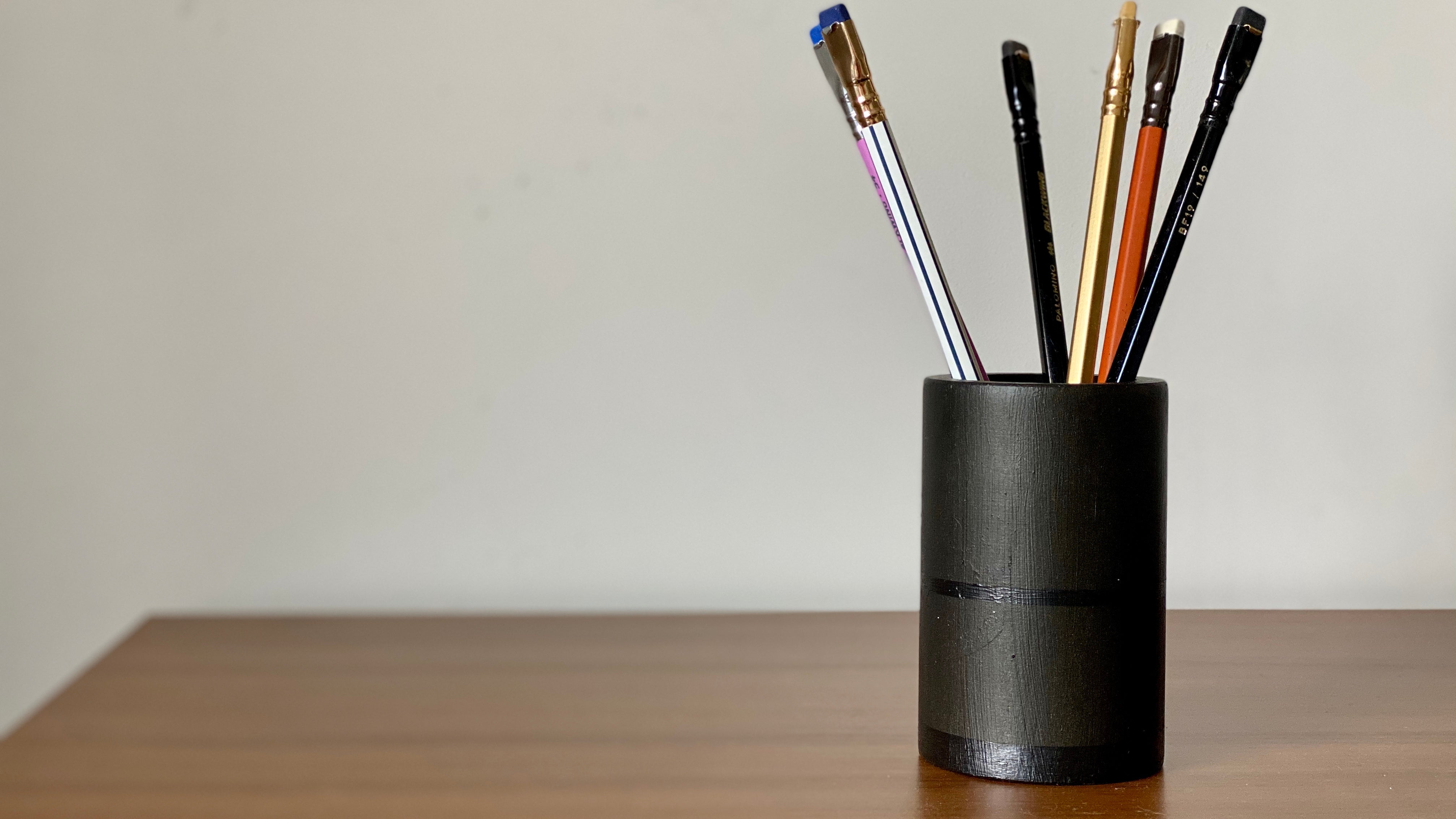 Pencil holder. Lisa Collection. Black Sheep Handmade