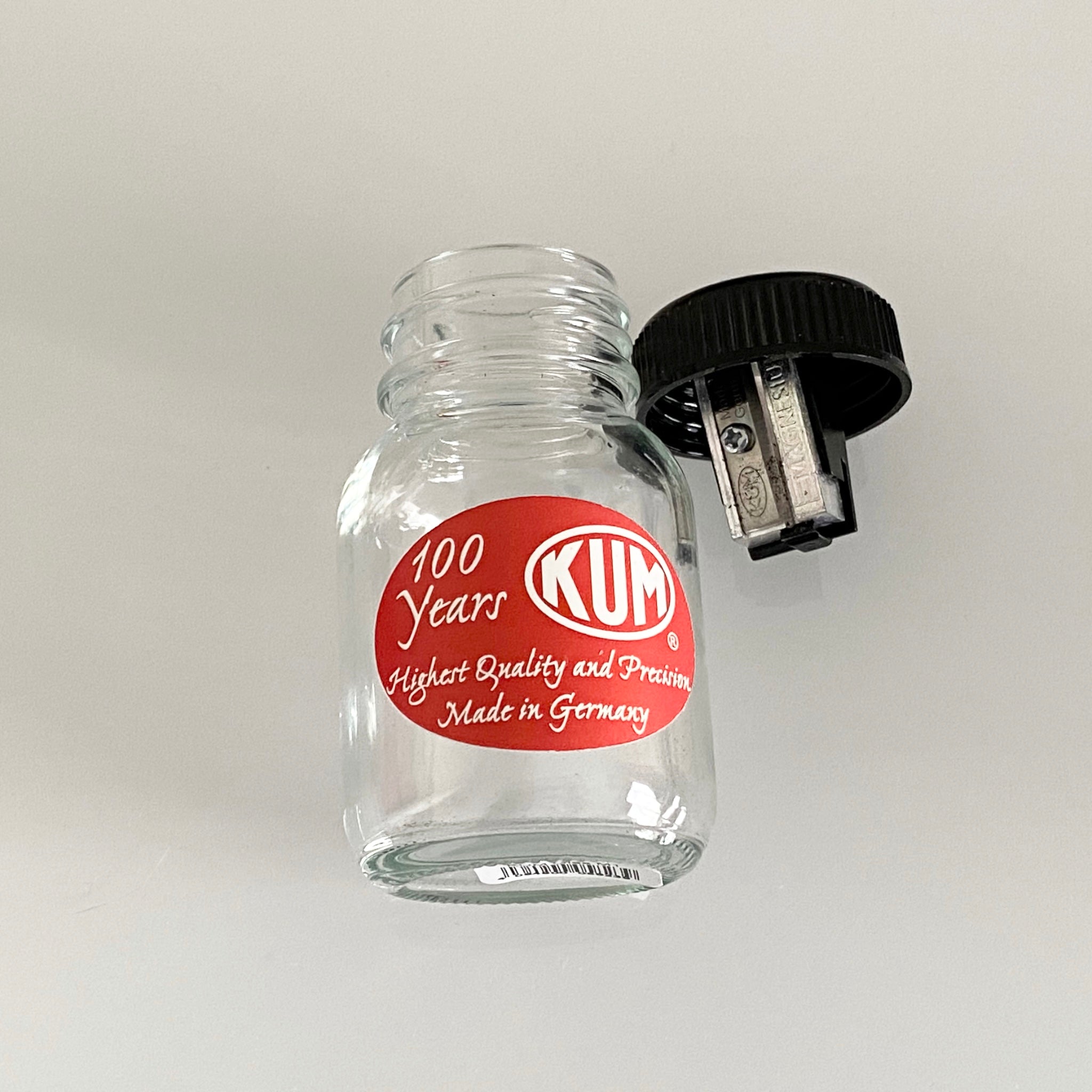 Sacapuntas Glass. Kum