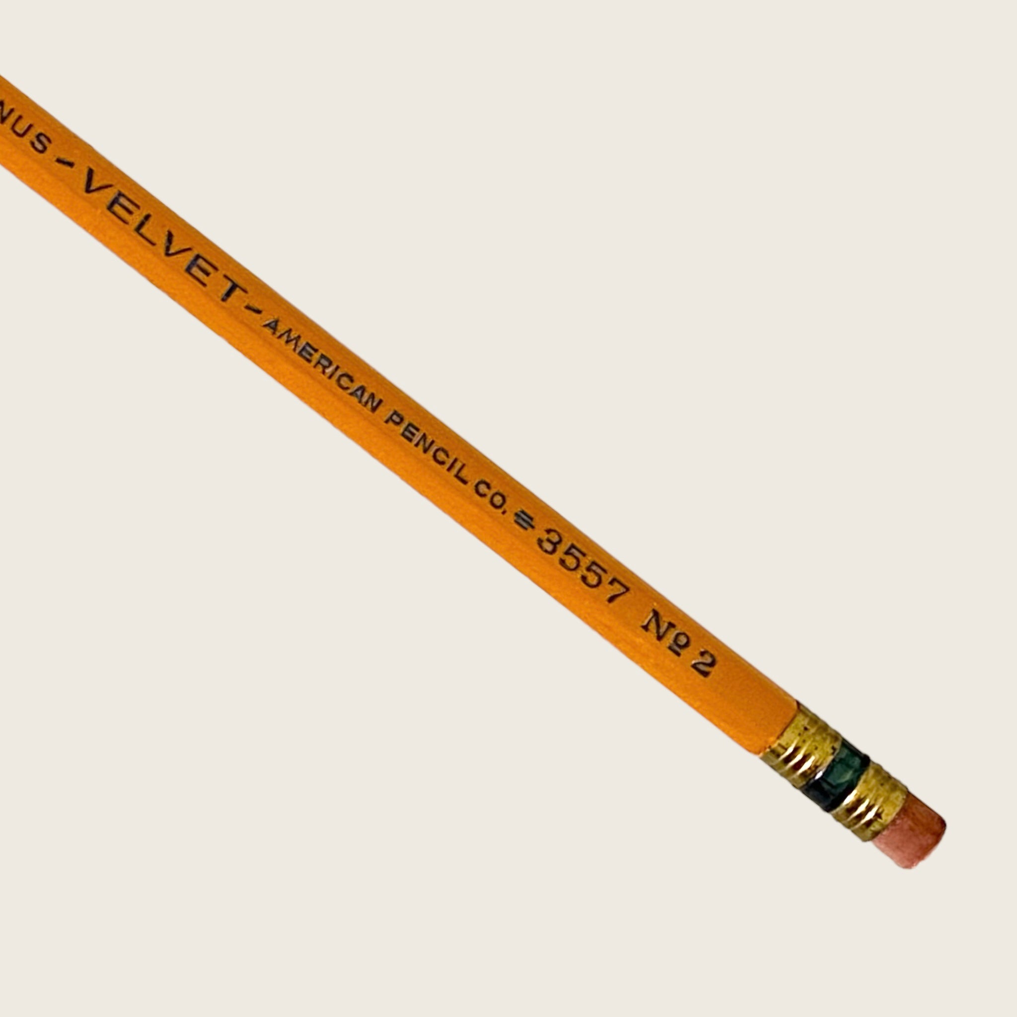 Lápiz Venus Velvet 3557 #2. Vintage. American Pencil Co.