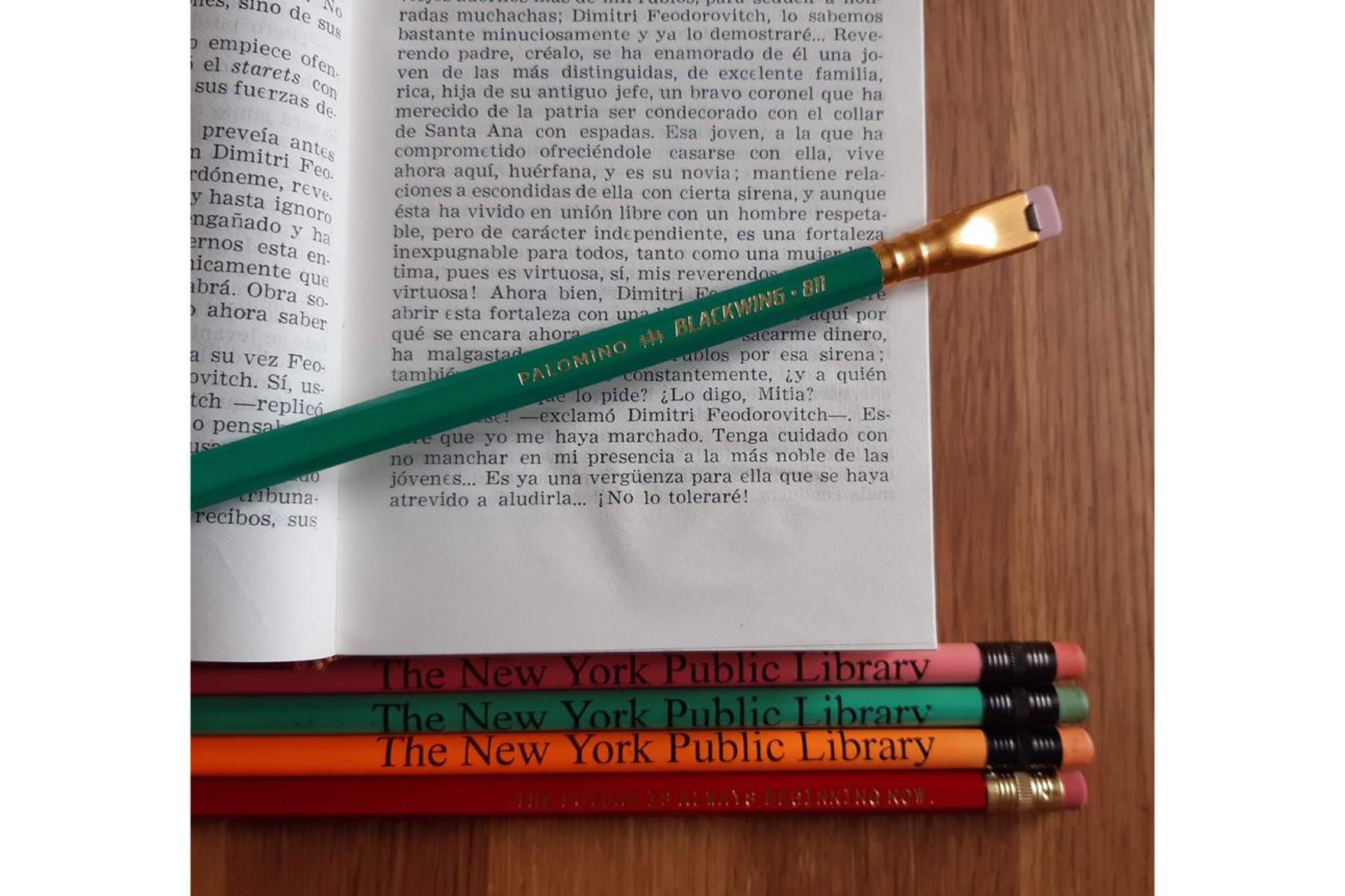 Blackwing 811