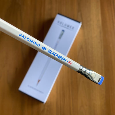 Lápiz Blackwing Vol.42 + caja original. Jackie Robinson (1 lápiz) - Black Sheep Handmade