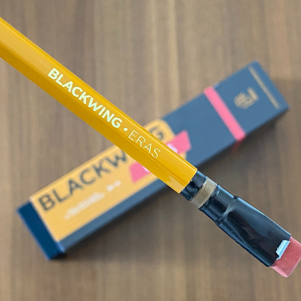 Lápiz Blackwing Eras 2023 + caja original (1lápiz)