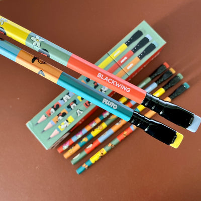 Blackwing x Mickey & Friends colección de 6 lápices Disney con caja original