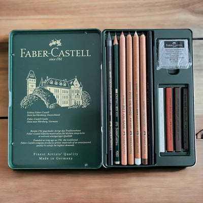 Estuche 12 piezas Pitt Monochrome. Faber-Castell - Black Sheep Handmade