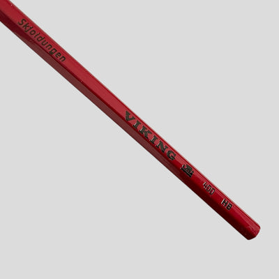 Lápiz Skjoldungen 400 HB. Rojo. Viking - Black Sheep Handmade