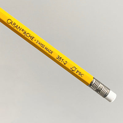 Lápiz Amarillo 351-2 HB. Caran D’Ache - Black Sheep Handmade