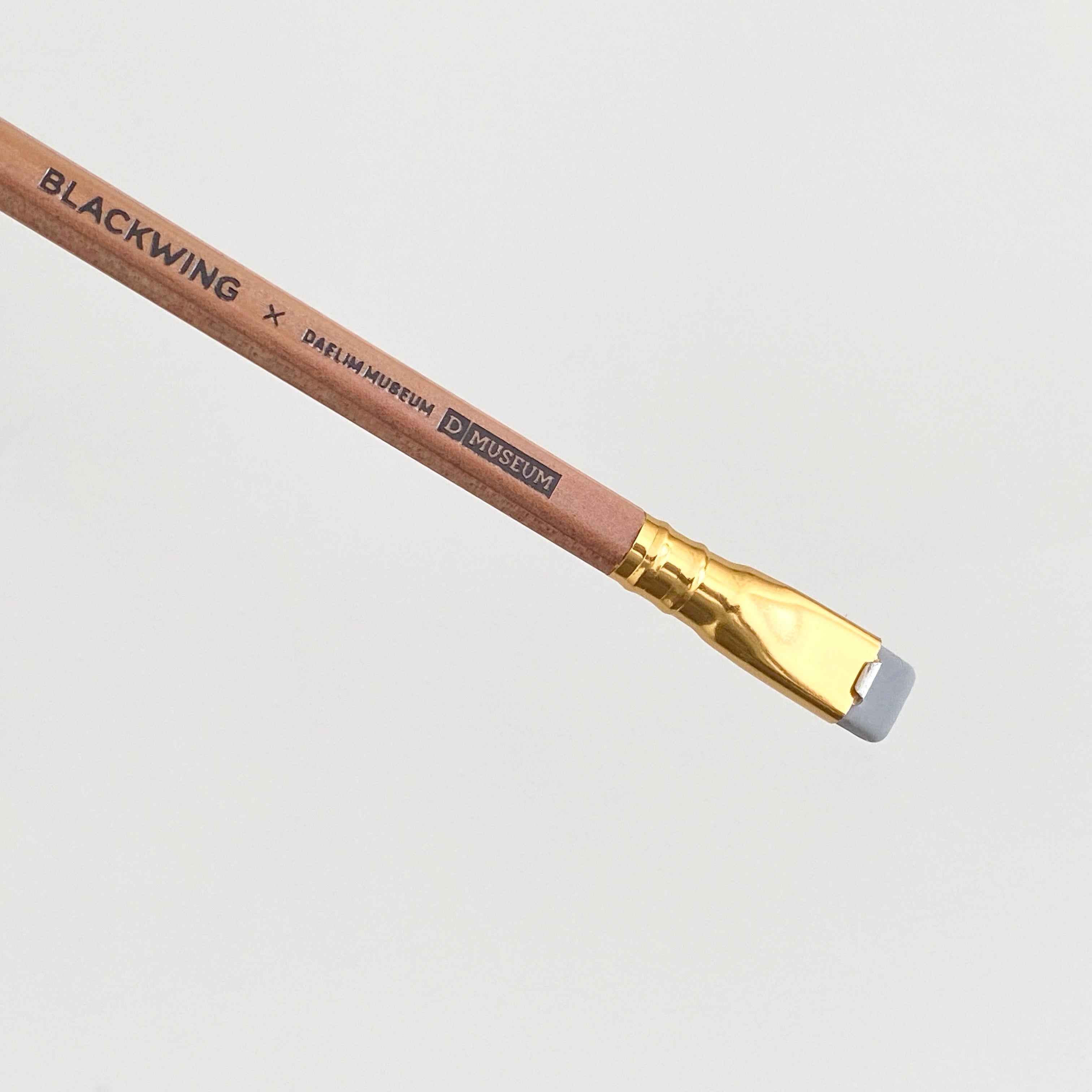 Lápiz Blackwing x Daelim Museum